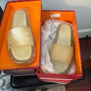 Tory Burch size 9 jelly
